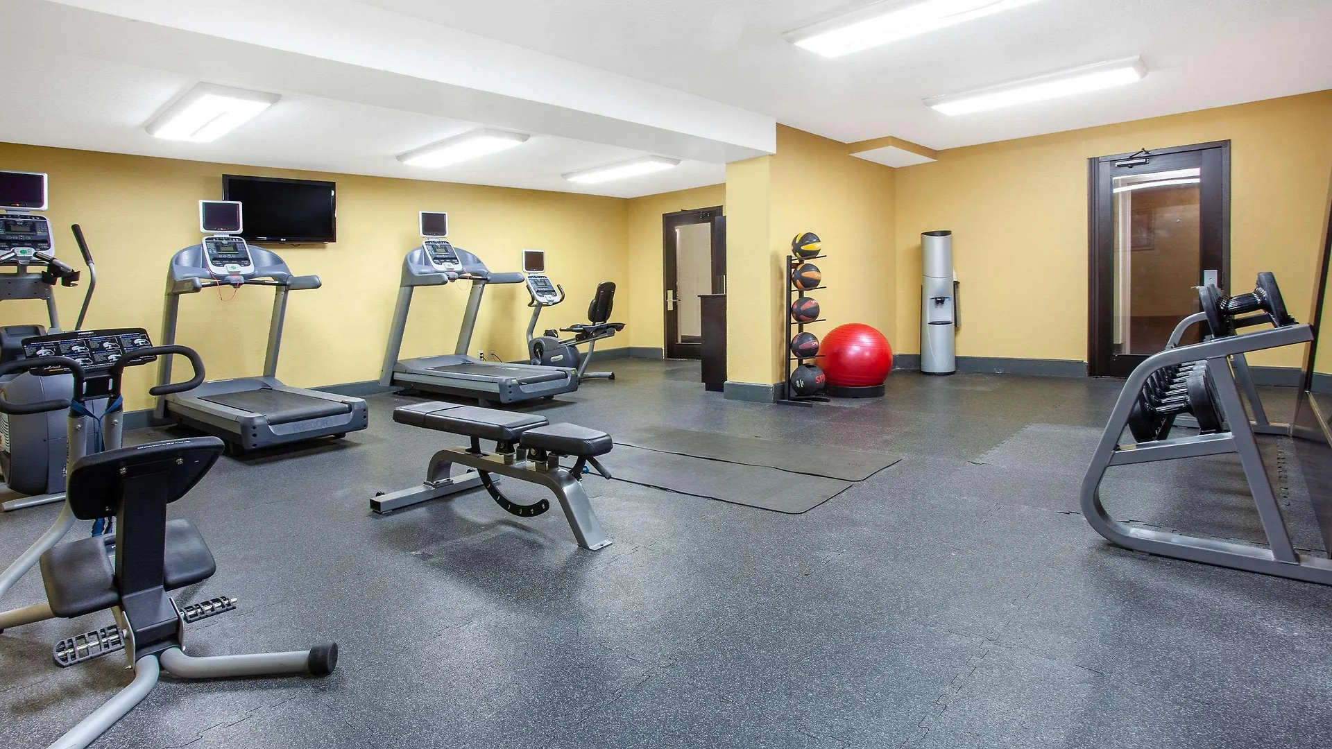 Hotel Ramada By Wyndham Orlando Florida Mall