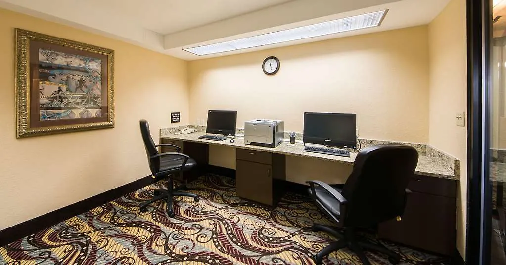Ramada By Wyndham Orlando Florida Mall Hotel